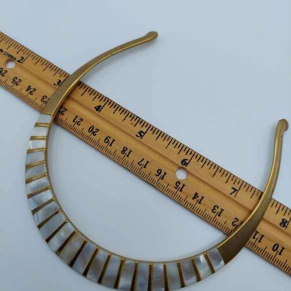 Vintage Brass Choker w/Mother of Pearl  & Brass Cuff w/MOP,  GC. - Picture 5 of 12